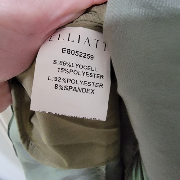 Elliatt XS Sage Green Ruffle Tiered Maxi Dress Asymmetrical Hem Boho Formal - Picture 11 of 11